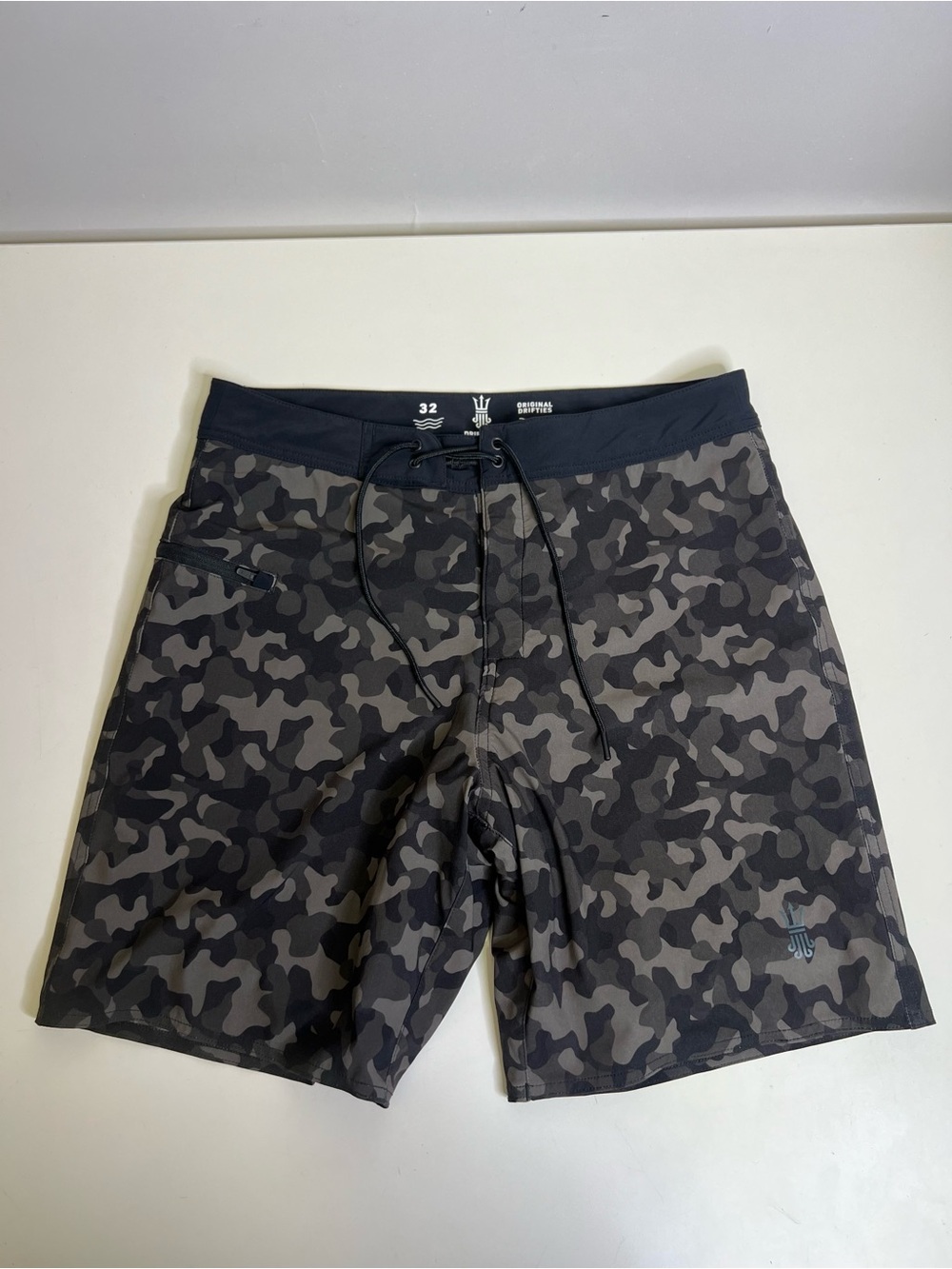 Driftline Original Drifties Board Shorts Mens Camo Wetsuit Lined- Size 32